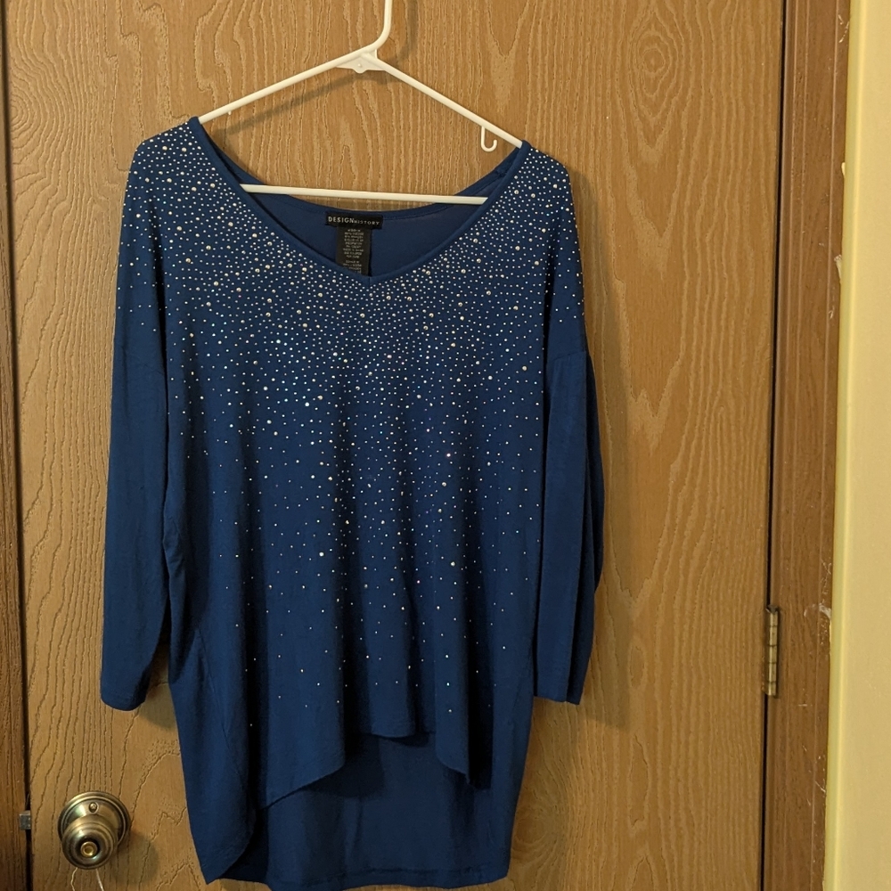 Design History Royal Blue 3/4 Sleeved Studded V-neck Top -  Women's Large